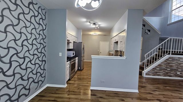 107 Capella Court 107, Lake In The Hills, IL 60156