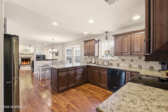 3 Arrowhead Circle, Jackson, NJ 08527