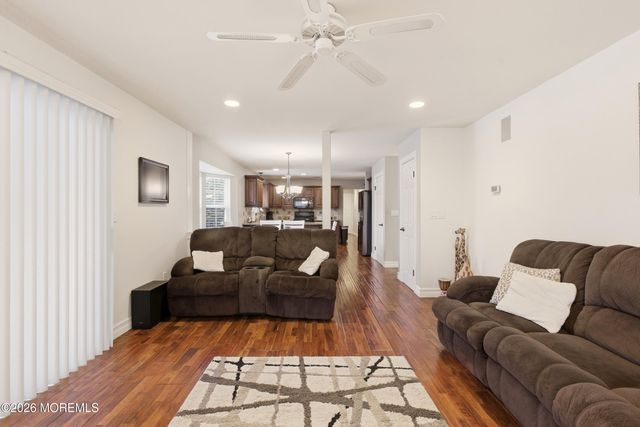 3 Arrowhead Circle, Jackson, NJ 08527