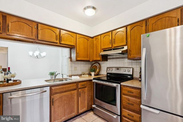 3190-B NEILS CT, Mount Laurel, NJ 08054