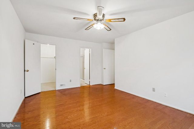 3190-B NEILS CT, Mount Laurel, NJ 08054