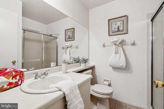 3190-B NEILS CT, Mount Laurel, NJ 08054