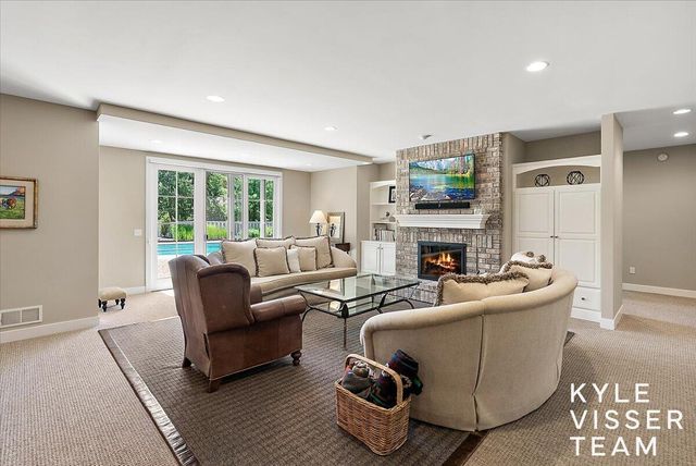 5650 E Watermark Court, Grand Rapids, MI 49546