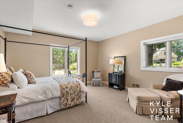 5650 E Watermark Court, Grand Rapids, MI 49546