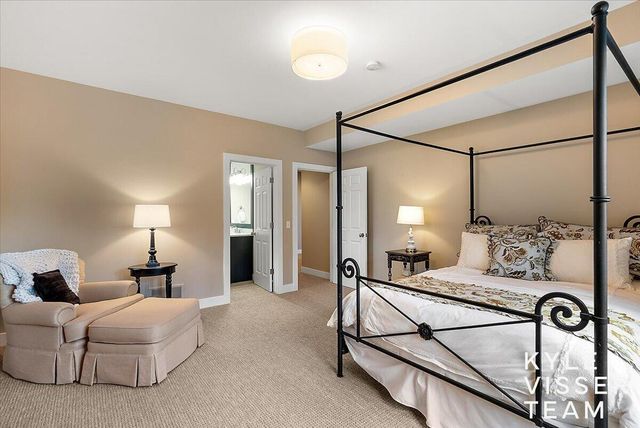 5650 E Watermark Court, Grand Rapids, MI 49546