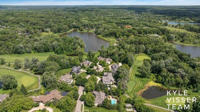 5650 E Watermark Court, Grand Rapids, MI 49546