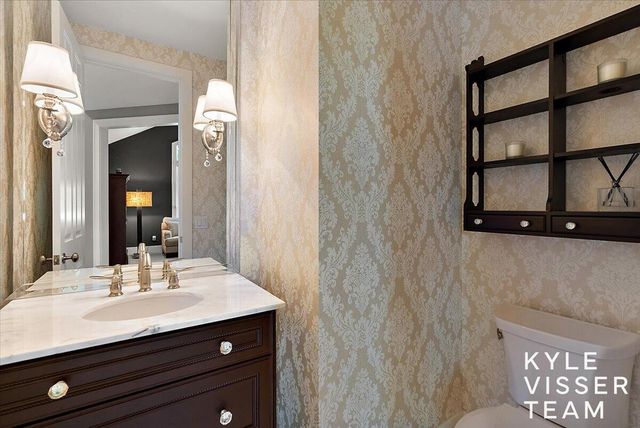 5650 E Watermark Court, Grand Rapids, MI 49546