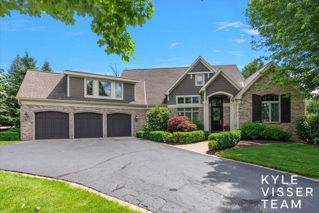5650 E Watermark Court, Grand Rapids, MI 49546