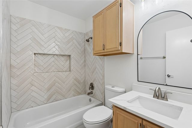 428 Caviness Drive, Grapevine, TX 76051