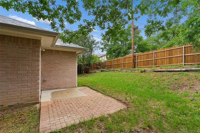 428 Caviness Drive, Grapevine, TX 76051