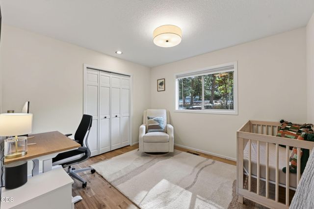 2871 NW Melville Drive, Bend, OR 97703