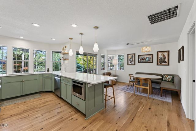 2871 NW Melville Drive, Bend, OR 97703