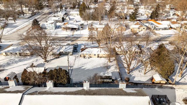 806 Memorial DRIVE, Kewaskum, WI 53040