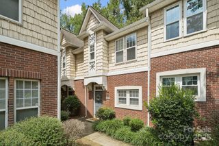 3043 Uxbridge Woods Court, Charlotte, NC 28205