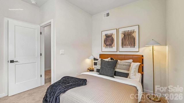 813 Hammers Lane, Charlotte, NC 28205
