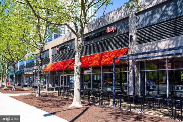 1300 CRYSTAL DR #901S, Arlington, VA 22202