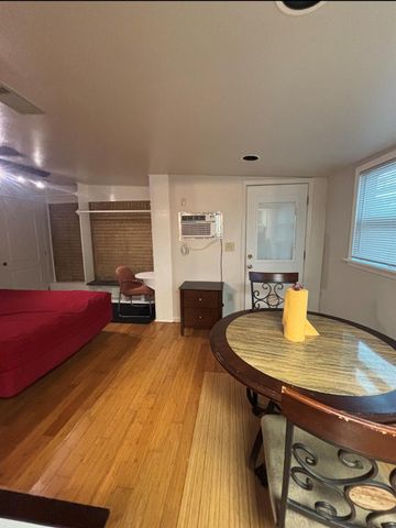 928 Main St Street 926C, La Marque, TX 77568