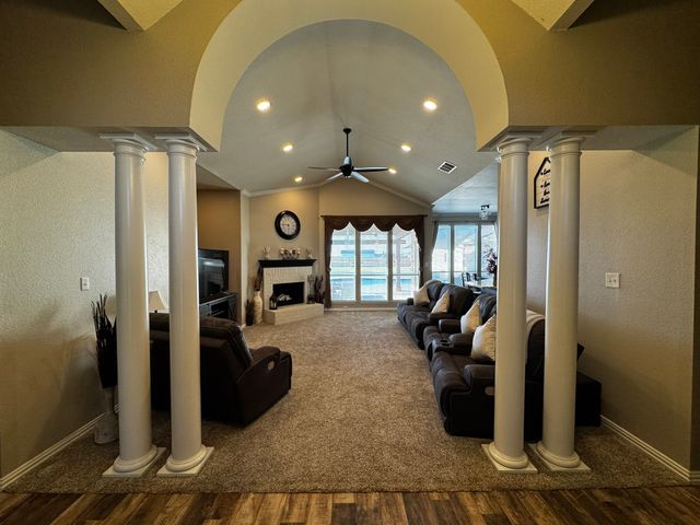 118 Chazlynn Court, Waxahachie, TX 75165