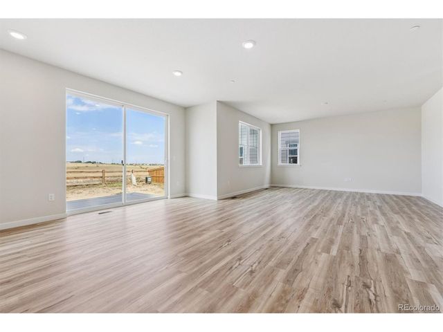 1351 Loraine Cir N, Erie, CO 80026