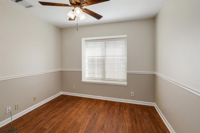 1813 Lion Heart DR, Cedar Park, TX 78613