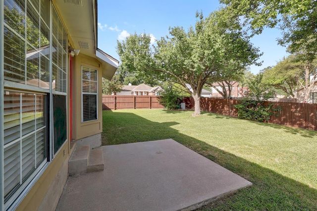 1813 Lion Heart DR, Cedar Park, TX 78613