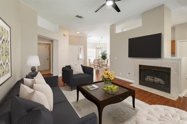 1813 Lion Heart DR, Cedar Park, TX 78613