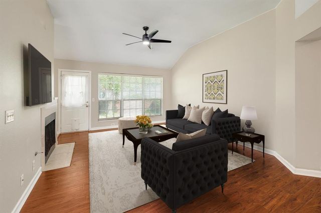 1813 Lion Heart DR, Cedar Park, TX 78613