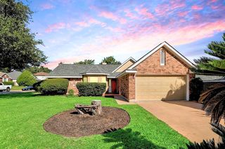 1813 Lion Heart DR, Cedar Park, TX 78613