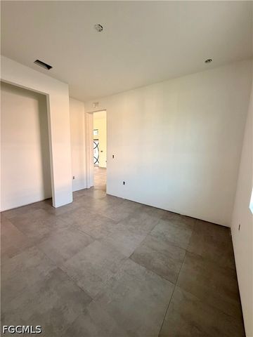 3914 NW 40th LN, Cape Coral, FL 33993