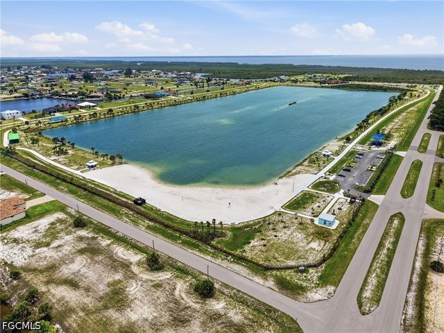 3914 NW 40th LN, Cape Coral, FL 33993