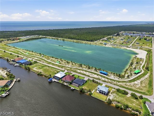 3914 NW 40th LN, Cape Coral, FL 33993