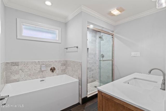 995 Chadwick Shores Drive, Sneads Ferry, NC 28460