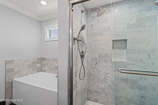 995 Chadwick Shores Drive, Sneads Ferry, NC 28460