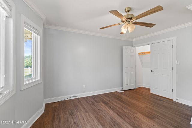 995 Chadwick Shores Drive, Sneads Ferry, NC 28460