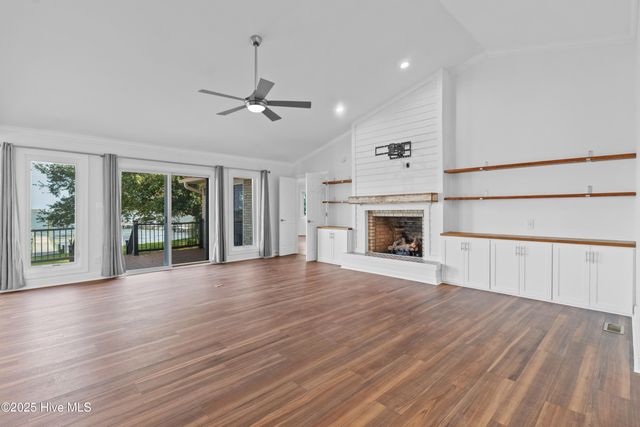 995 Chadwick Shores Drive, Sneads Ferry, NC 28460