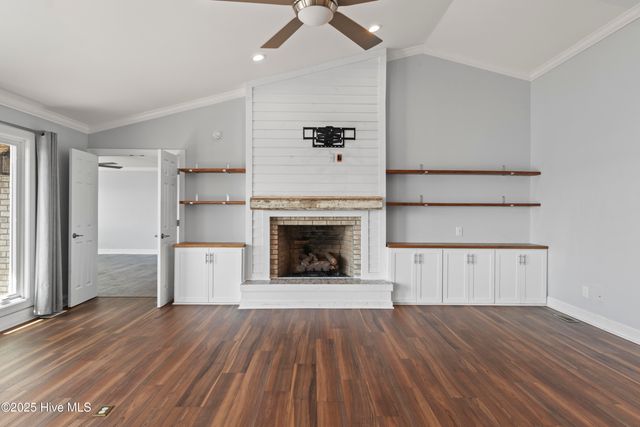 995 Chadwick Shores Drive, Sneads Ferry, NC 28460