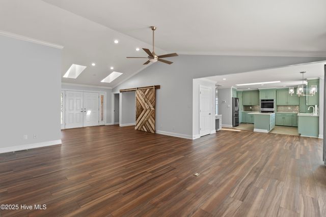 995 Chadwick Shores Drive, Sneads Ferry, NC 28460