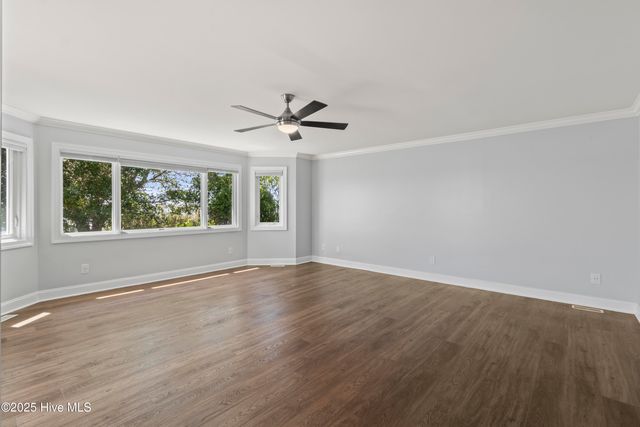 995 Chadwick Shores Drive, Sneads Ferry, NC 28460