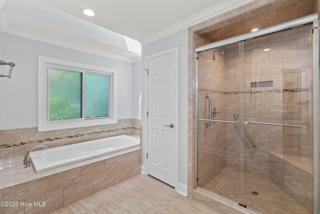 995 Chadwick Shores Drive, Sneads Ferry, NC 28460