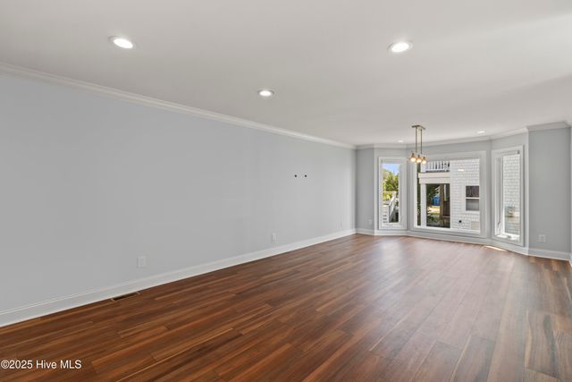 995 Chadwick Shores Drive, Sneads Ferry, NC 28460