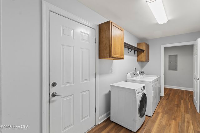 995 Chadwick Shores Drive, Sneads Ferry, NC 28460