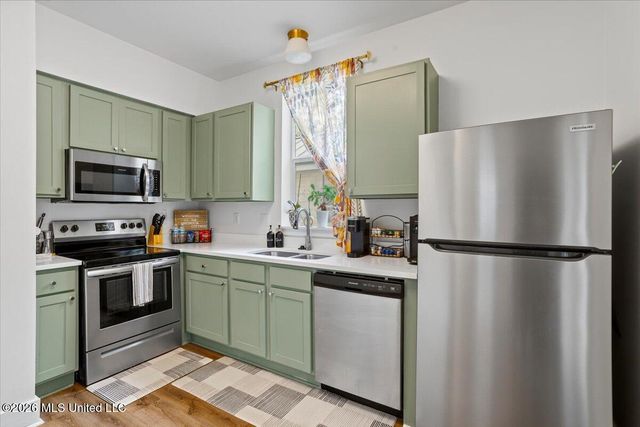 2207 Government Street, 23, Ocean Springs, MS 39564