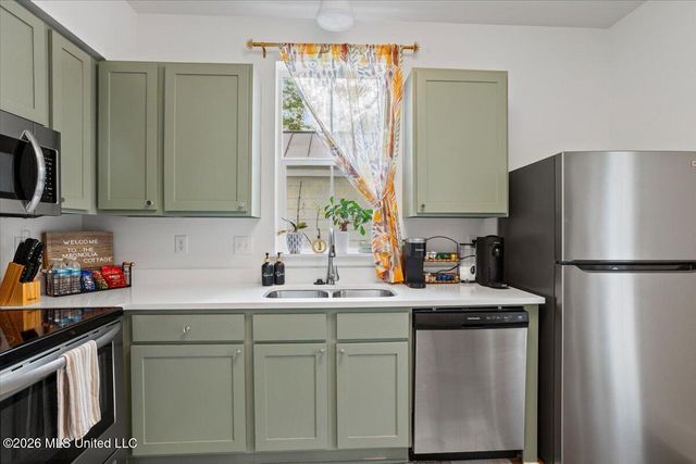 2207 Government Street, 23, Ocean Springs, MS 39564