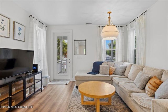 2207 Government Street, 23, Ocean Springs, MS 39564