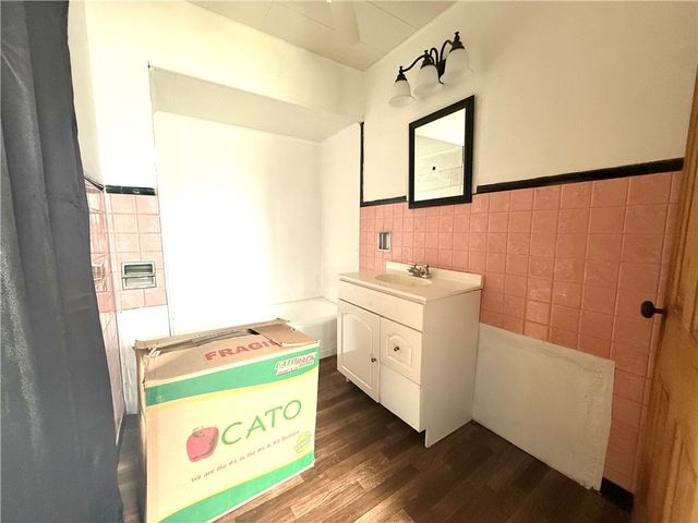 629 Forrest St, New Castle, PA 16101