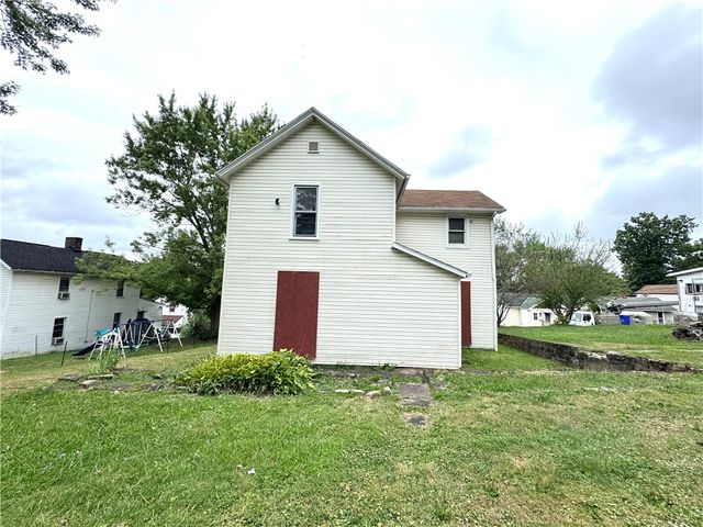 629 Forrest St, New Castle, PA 16101