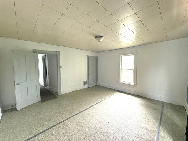 629 Forrest St, New Castle, PA 16101