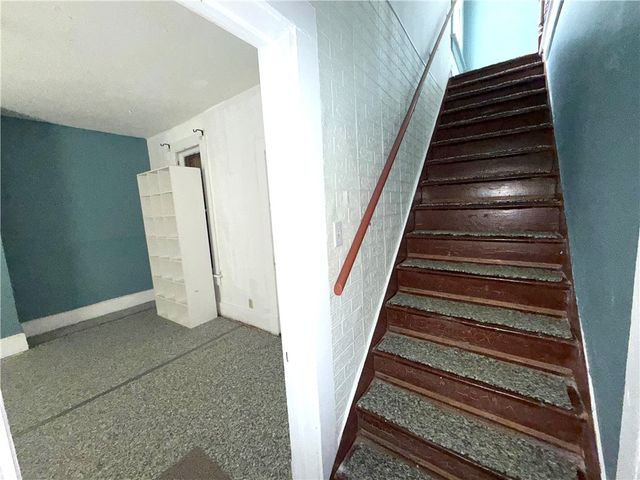 629 Forrest St, New Castle, PA 16101