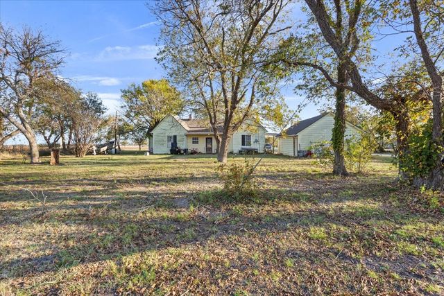 1601 E Texas Avenue, Mart, TX 76664