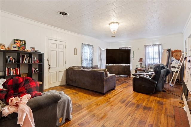 1601 E Texas Avenue, Mart, TX 76664